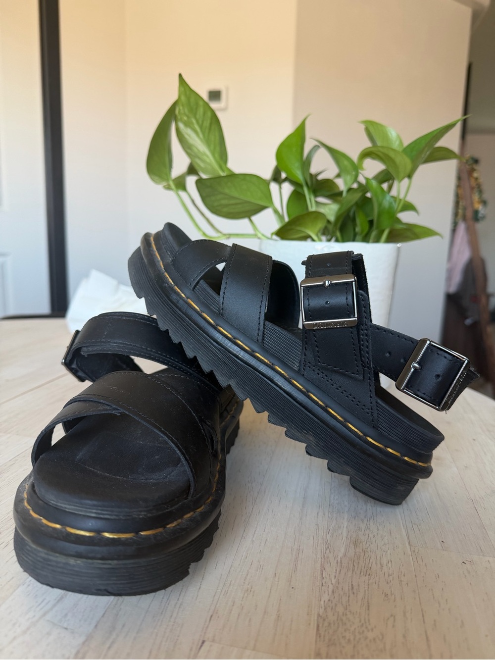 Dr. Martens VOSS II Athena Leather Strap Sandals